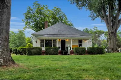2103 N Thomas Avenue, Newton, NC 28658 - Photo 6