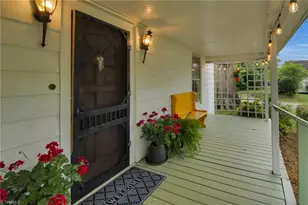 2103 N Thomas Ave, Newton, NC 28658 - Photo 10