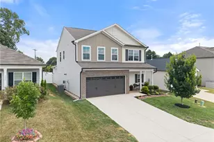 3966 Cowen St, High Point, NC 27265 - Photo 2