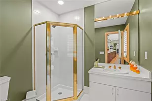 3910 Hazel Ln, Greensboro, NC 27408 - Photo 22
