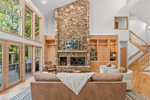 3910 Hazel Ln, Greensboro, NC 27408 - Photo 8