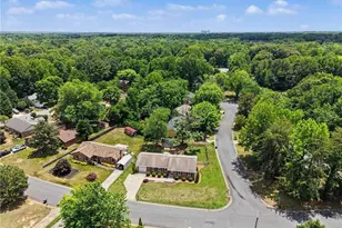 2800 New Garden Rd E, Greensboro, NC 27455 - Photo 38