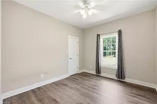 4242 E Greensboro Chapel Hill Rd, Graham, NC 27253 - Photo 20
