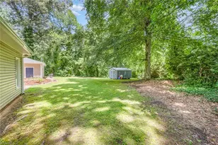 159 Circle Dr, Thomasville, NC 27360 - Photo 6
