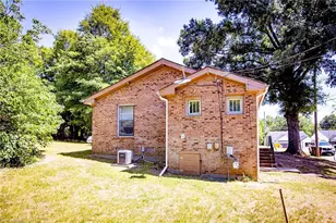 306 W Willis Ave, High Point, NC 27260 - Photo 4