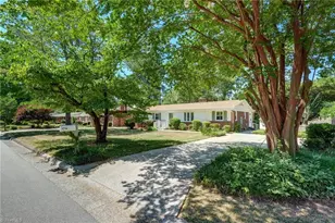 4921 Starmount Dr, Greensboro, NC 27410 - Photo 2
