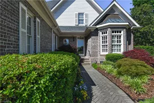 12 Hadley Park Ct, Greensboro, NC 27407 - Photo 2