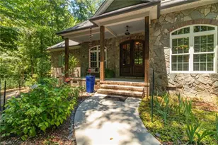 3108 Sandy Springs Rd, Greensboro, NC 27455 - Photo 2