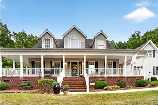 697 Graceland Dr, Asheboro, NC 27205 - Photo 1