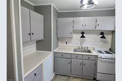 568 Overlook Street, Greensboro, NC 27403 - Photo 34