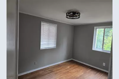 568 Overlook Street, Greensboro, NC 27403 - Photo 10