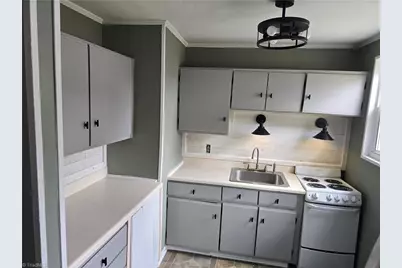 568 Overlook Street, Greensboro, NC 27403 - Photo 6