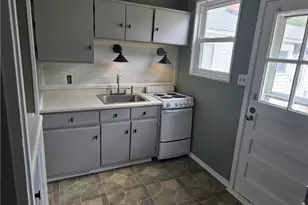 568 Overlook St, Greensboro, NC 27403 - Photo 4