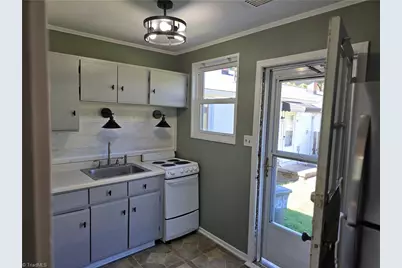 568 Overlook Street, Greensboro, NC 27403 - Photo 40