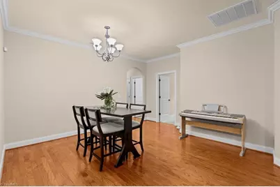 125 Chestnut Bend Drive, Greensboro, NC 27406 - Photo 4