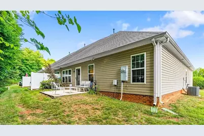 125 Chestnut Bend Drive, Greensboro, NC 27406 - Photo 20