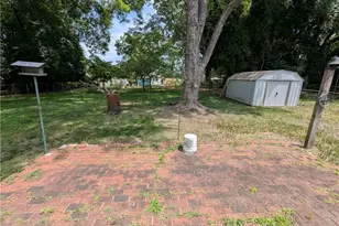 608 E Lexington Ave, High Point, NC 27262 - Photo 10