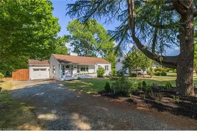 1013 Carolina Street, Greensboro, NC 27401 - Photo 2