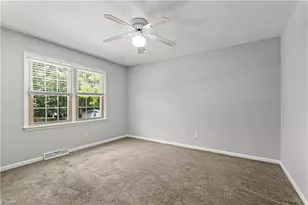 5936 Kenton Dr, Kernersville, NC 27284 - Photo 16