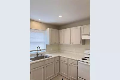 421 Forest Hill Avenue, Winston-Salem, NC 27105 - Photo 2