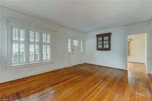 2606 Beechwood St, Greensboro, NC 27403 - Photo 8