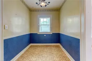 2606 Beechwood St, Greensboro, NC 27403 - Photo 10