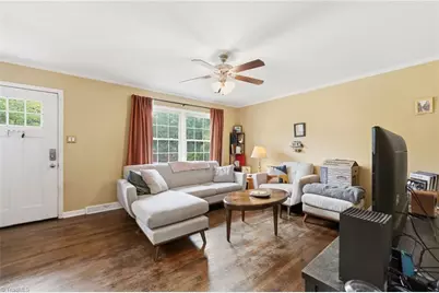 521 Osborne Road, Winston-Salem, NC 27103 - Photo 8