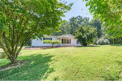185 Marlin Boulevard, Mount Airy, NC 27030 - Photo 2