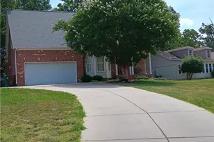 4026 Banoak St, High Point, NC 27265 - Photo 2