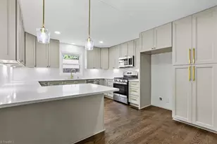 2914 Cornwallis Dr, Greensboro, NC 27408 - Photo 16