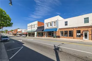 637 Washington St, Eden, NC 27288 - Photo 1