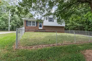 193 Creed Rd, Mount Airy, NC 27030 - Photo 2