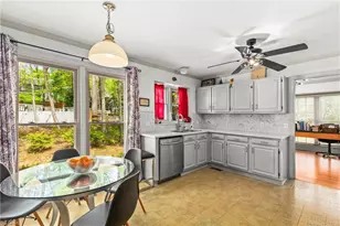 17 Spring Oak Ct, Greensboro, NC 27410 - Photo 6