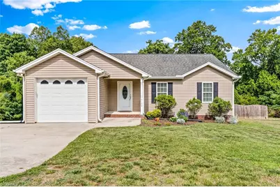 5126 Wallburg Road, Wallburg, NC 27107 - Photo 1