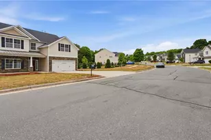 2017 Heron Pointe Dr, Whitsett, NC 27377 - Photo 4