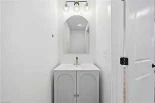 2125 Hollyrood St, Winston-Salem, NC 27127 - Photo 12