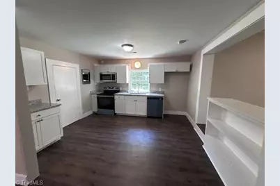 603 Thomas Street, Reidsville, NC 27320 - Photo 2