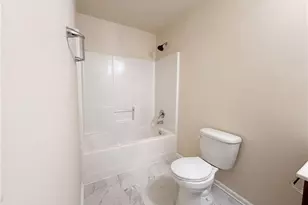 3423 Anita Glen Dr, Greensboro, NC 27405 - Photo 10
