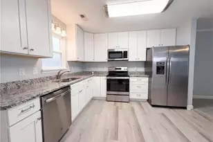 304 Field St, Graham, NC 27253 - Photo 2