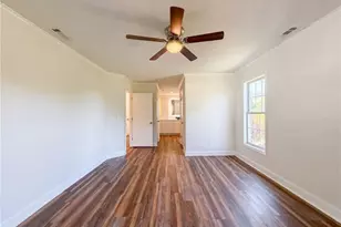 105 Jefferson Forest Ct, Winston-Salem, NC 27106 - Photo 4