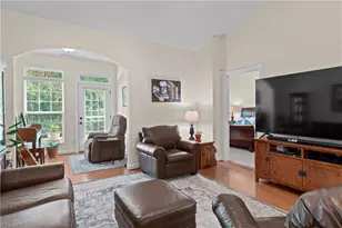 1665 Preston Woods Dr, Winston-Salem, NC 27127 - Photo 10