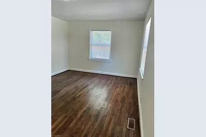2735 Stratford Drive, Greensboro, NC 27408 - Photo 4