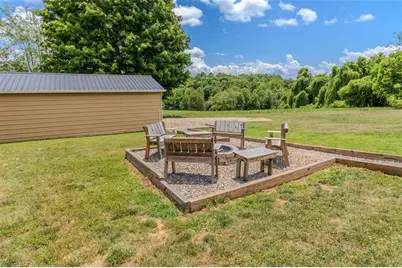 211 Parsons Road, North Wilkesboro, NC 28659 - Photo 8