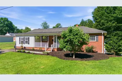 1811 Aims Avenue, Mount Airy, NC 27030 - Photo 4