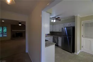 103 Briar Ridge Cir, Winston-Salem, NC 27104 - Photo 6
