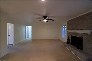 103 Briar Ridge Cir, Winston-Salem, NC 27104 - Photo 10