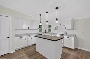 4560 Effie Ln, Walkertown, NC 27051 - Photo 10