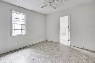 307 Winston St, Greensboro, NC 27401 - Photo 24