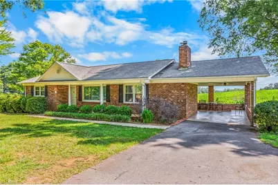 3323 Rockford Road, Dobson, NC 27017 - Photo 2