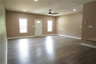 1213 Hillcrest Dr, Thomasville, NC 27360 - Photo 14